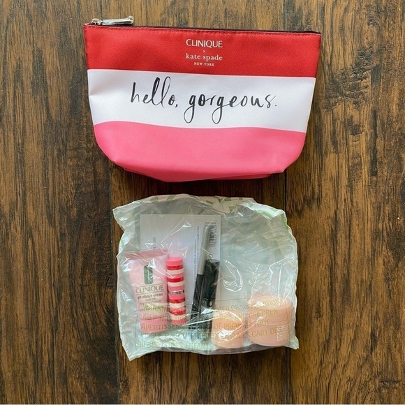 Clinique x Kate Spade Makeup Bag and Travel Size Makeup - Picture 2 of 8